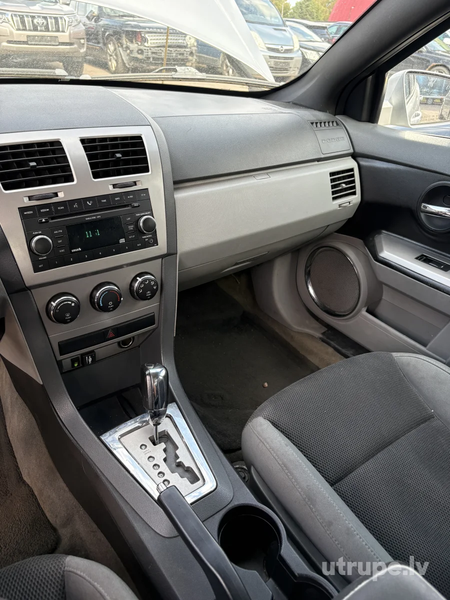 DODGE AVENGER