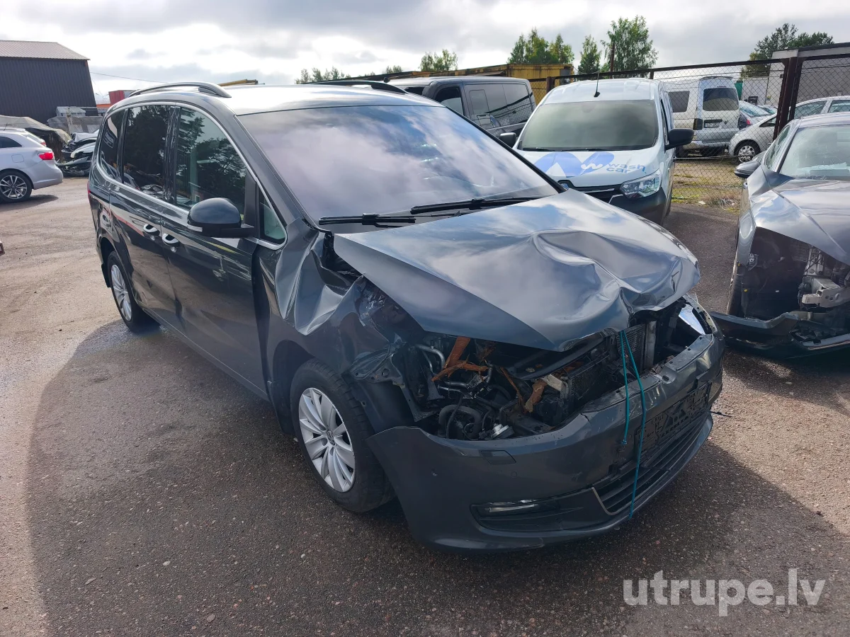 VOLKSWAGEN SHARAN