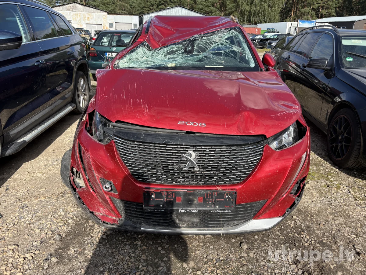 PEUGEOT 2008