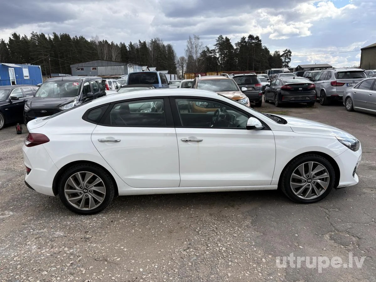 HYUNDAI I30
