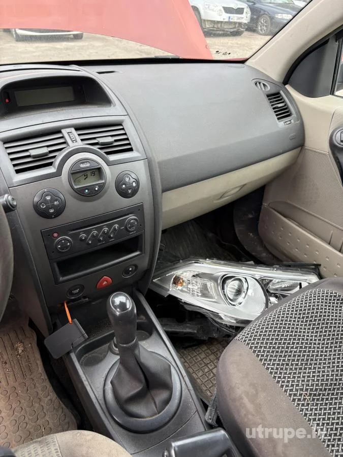 RENAULT MEGANE