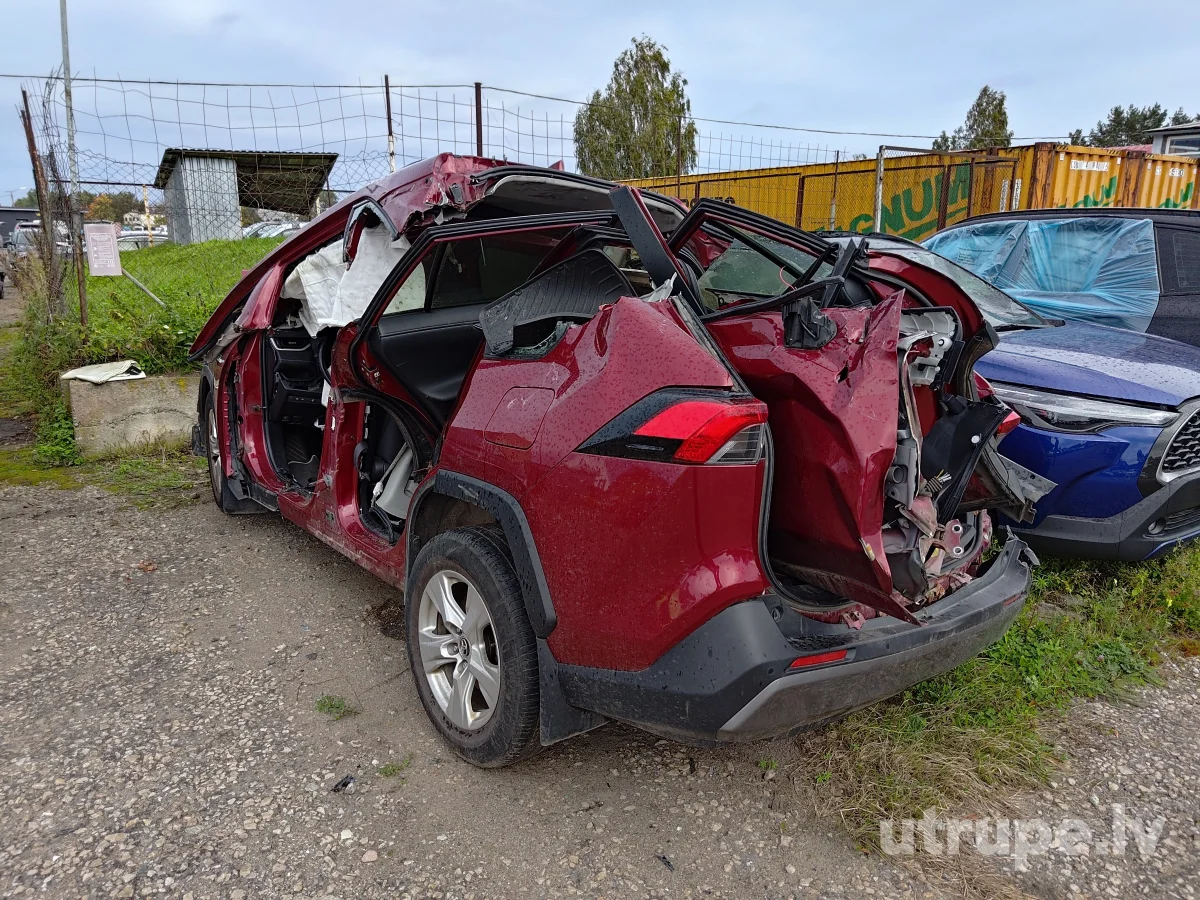 TOYOTA RAV 4