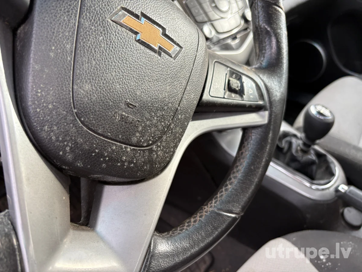 CHEVROLET CRUZE