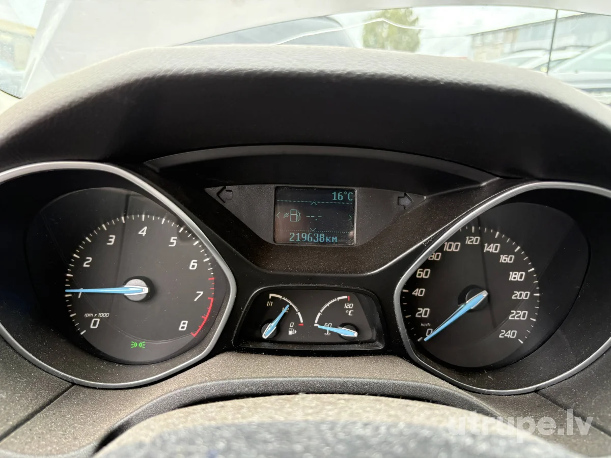 FORD FOCUS