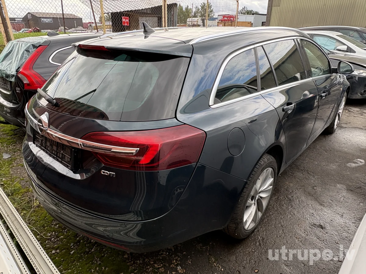 OPEL INSIGNIA SPORTS TOURER SW