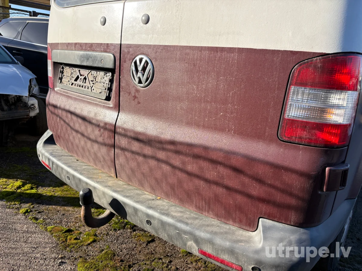 VOLKSWAGEN TRANSPORTER