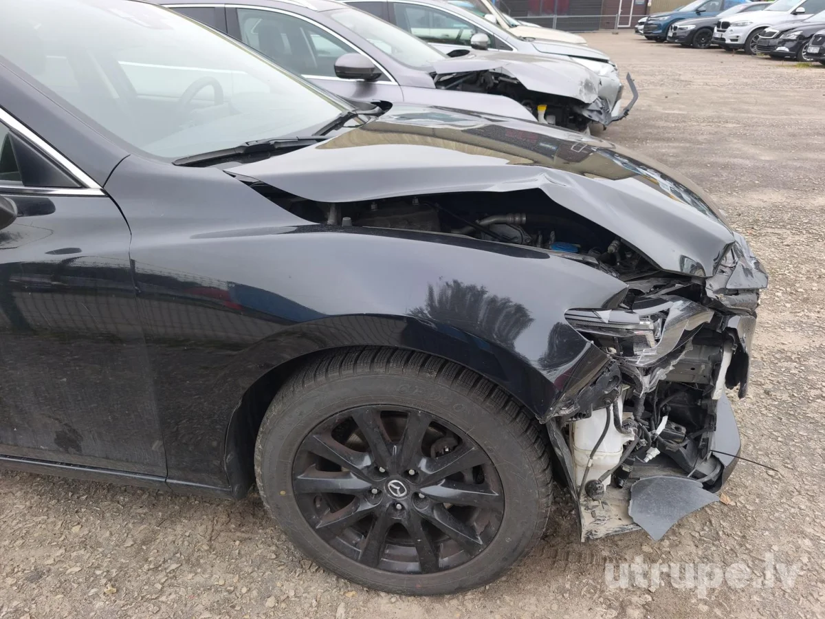 MAZDA6