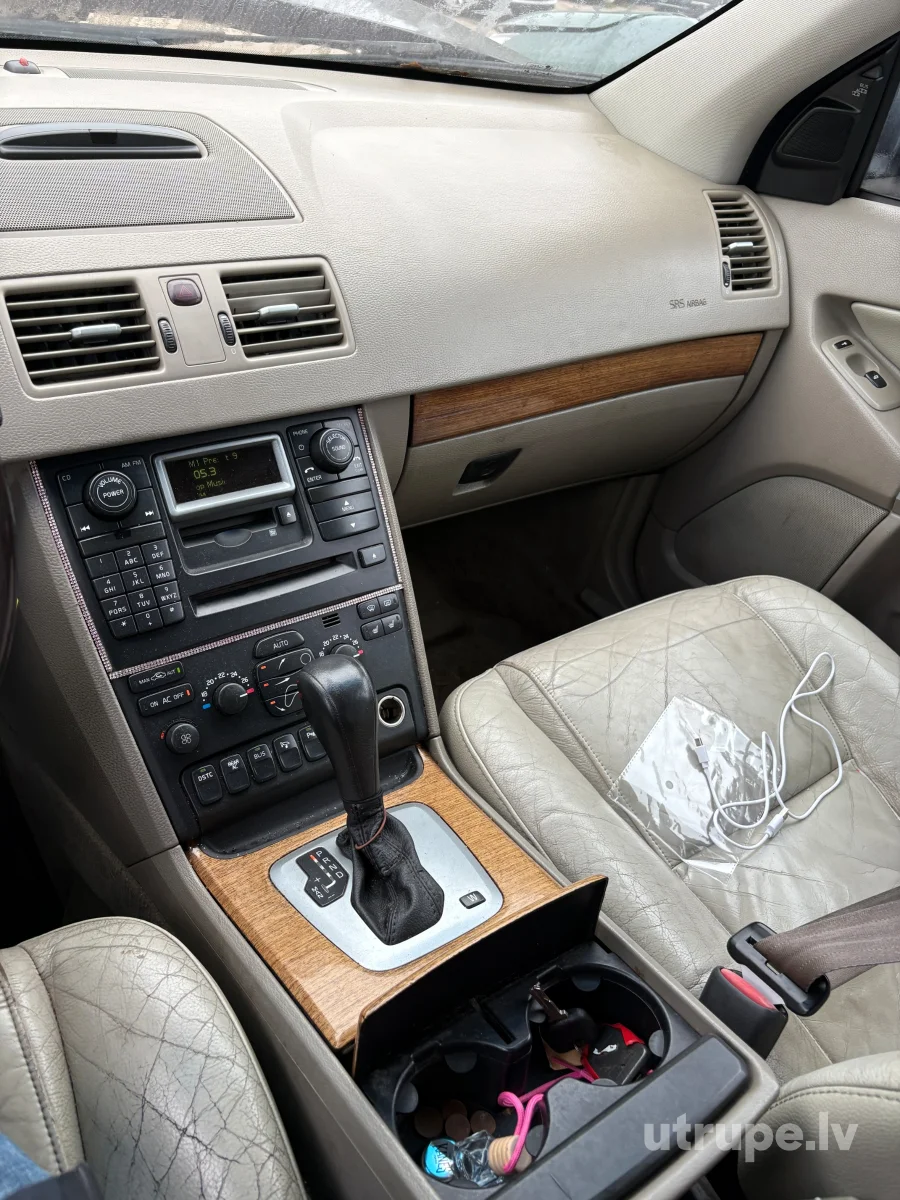 VOLVO XC 90