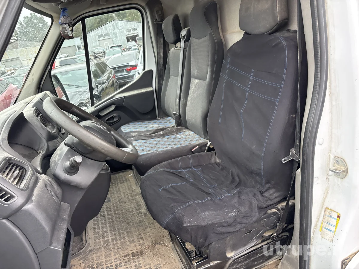 RENAULT MASTER