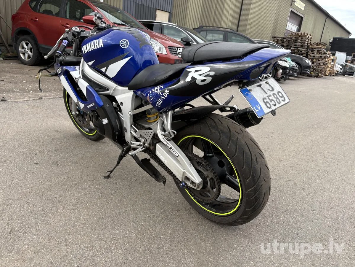 YAMAHA