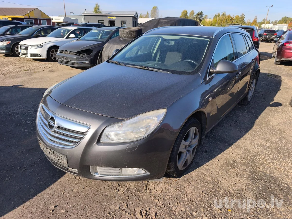 OPEL INSIGNIA