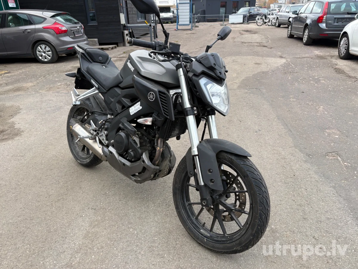 YAMAHA MT 125