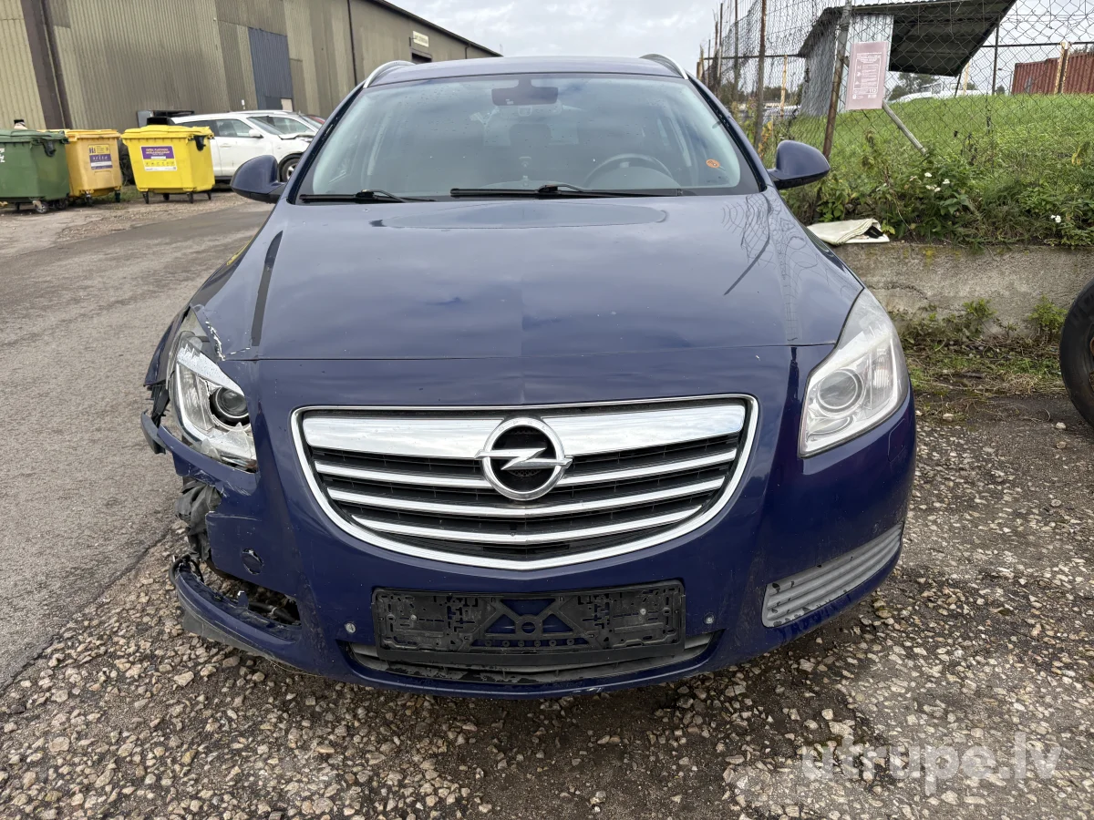 OPEL INSIGNIA