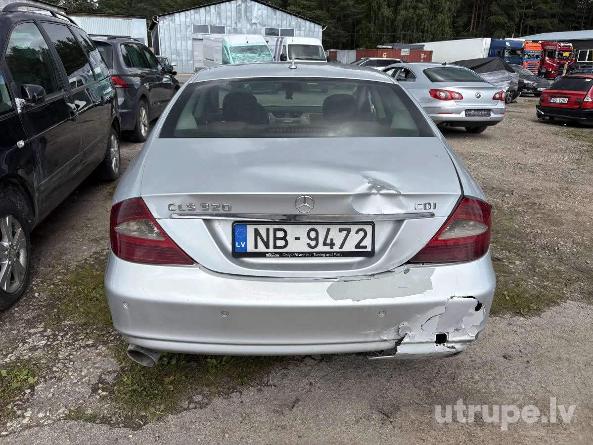 MERCEDES CLS320