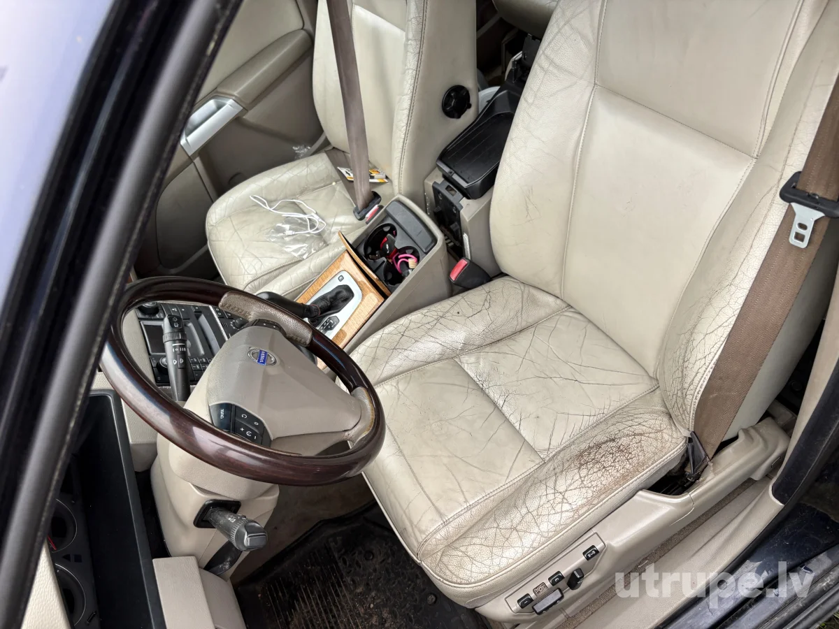 VOLVO XC 90