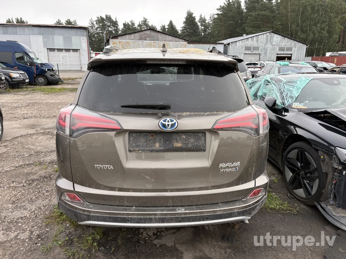 TOYOTA RAV 4