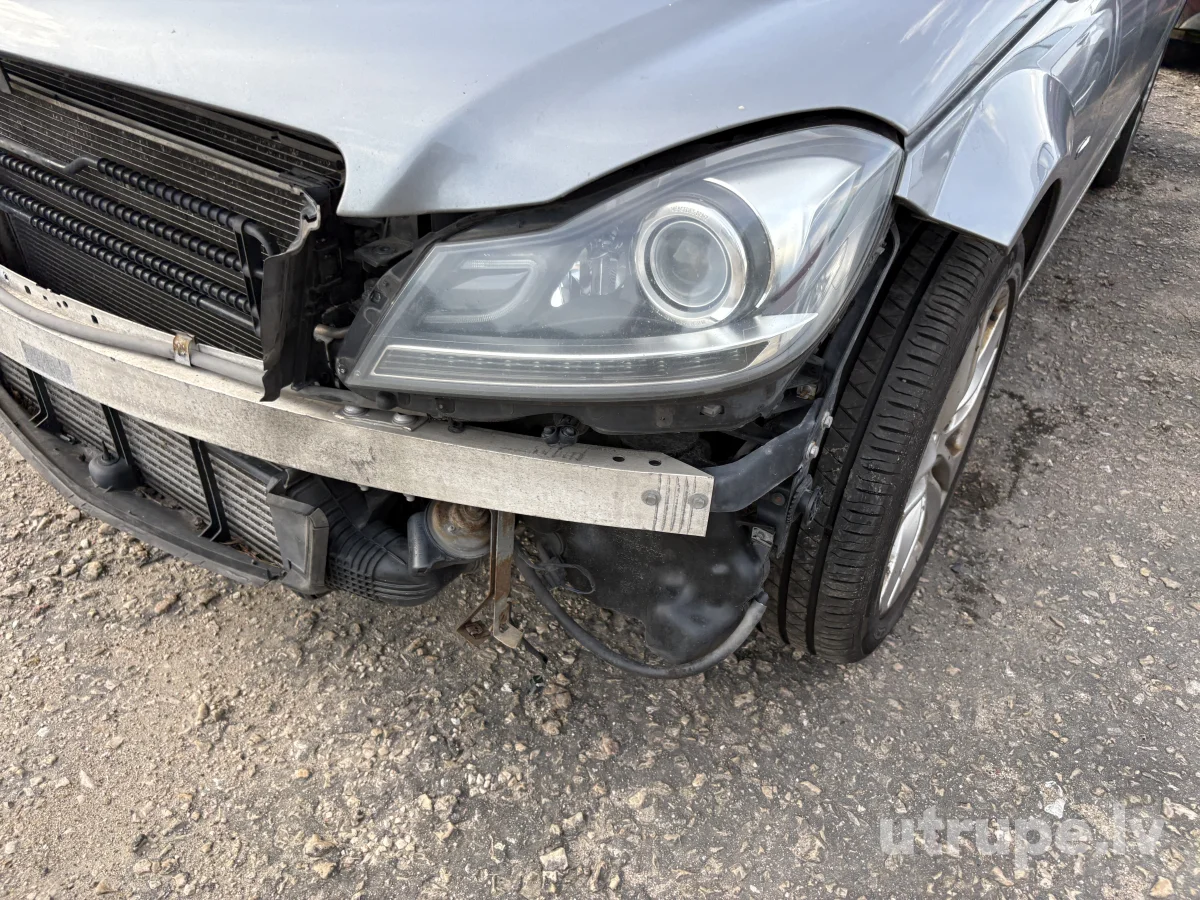 MERCEDES C250