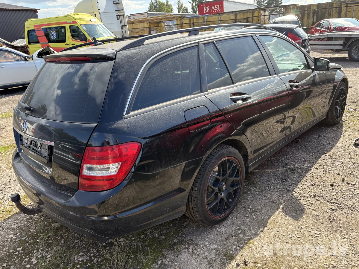 MERCEDES C200