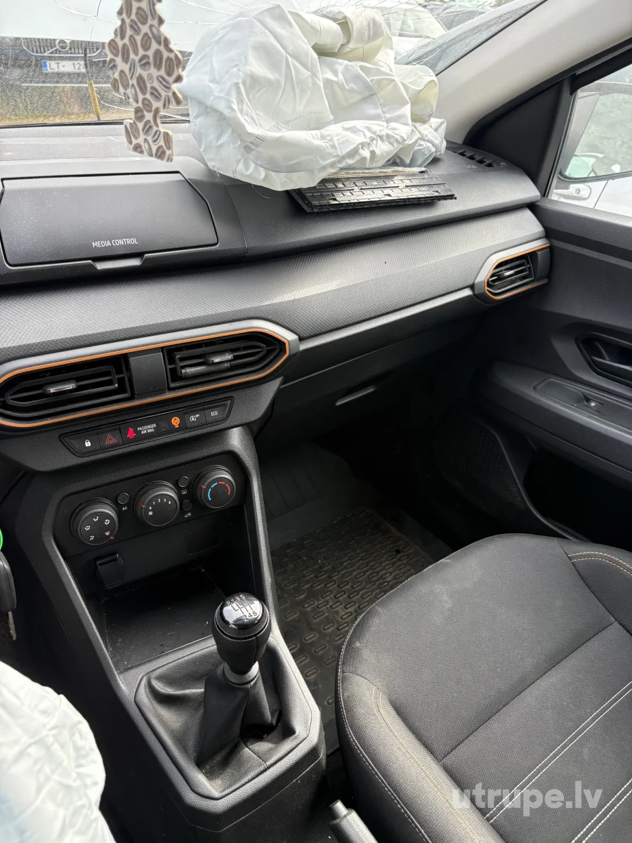 DACIA SANDERO