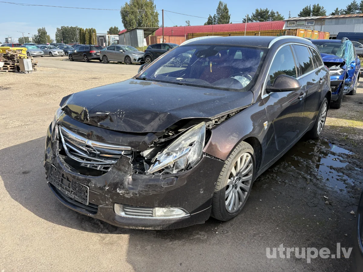 OPEL INSIGNIA