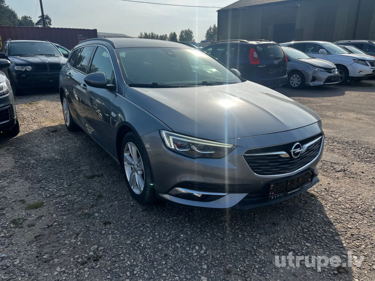 OPEL INSIGNIA