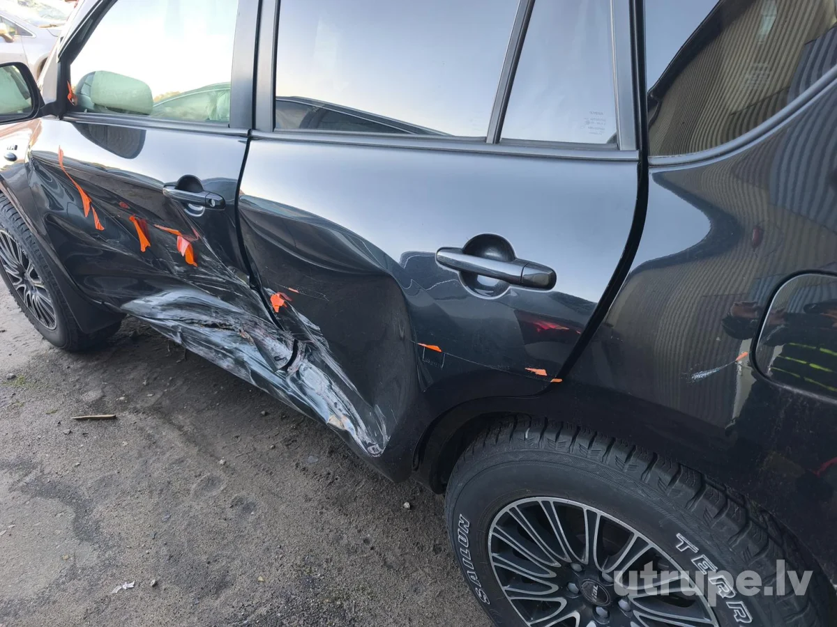 TOYOTA RAV 4