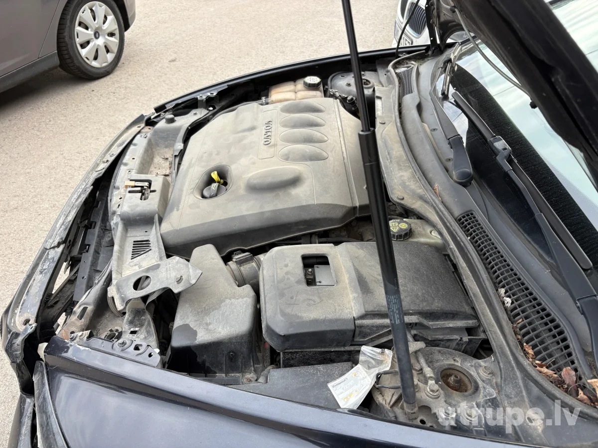 VOLVO C30