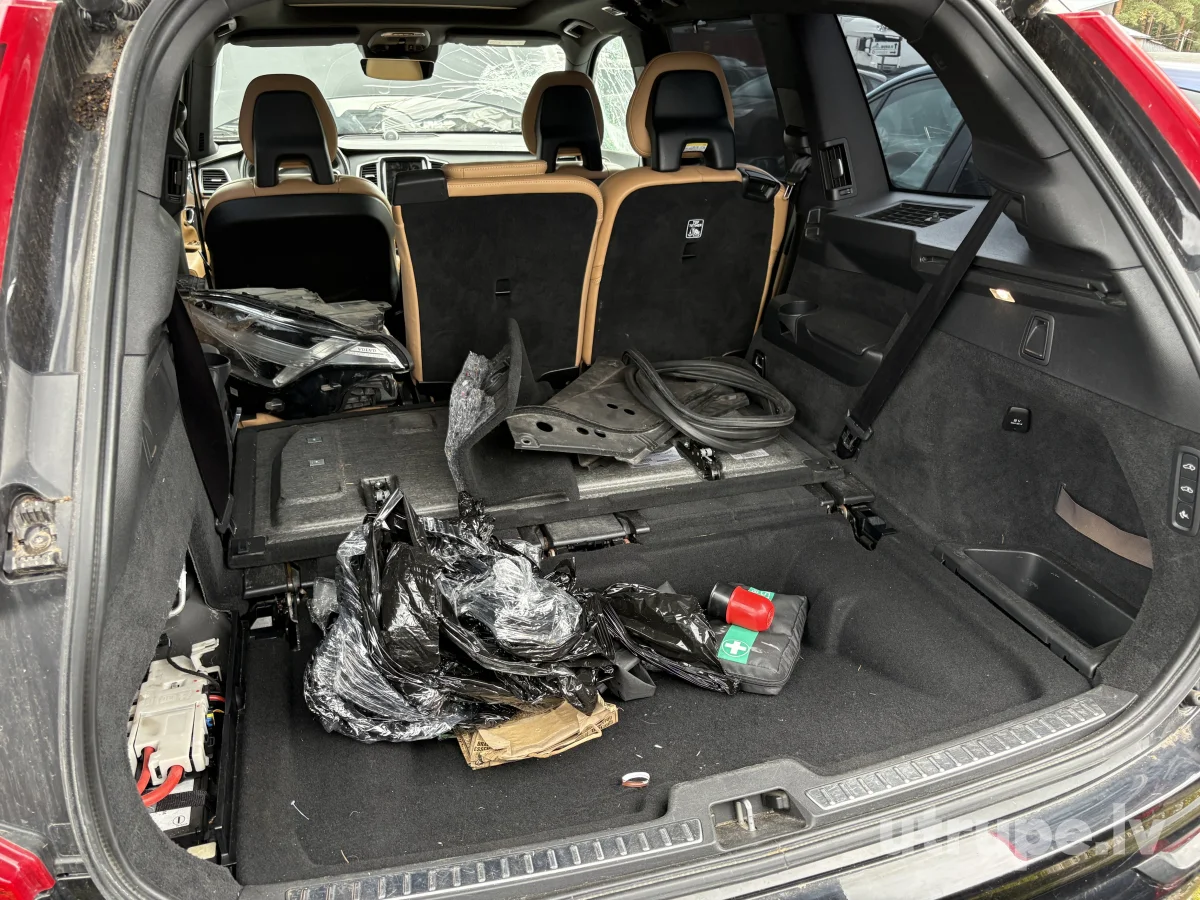 VOLVO XC 90