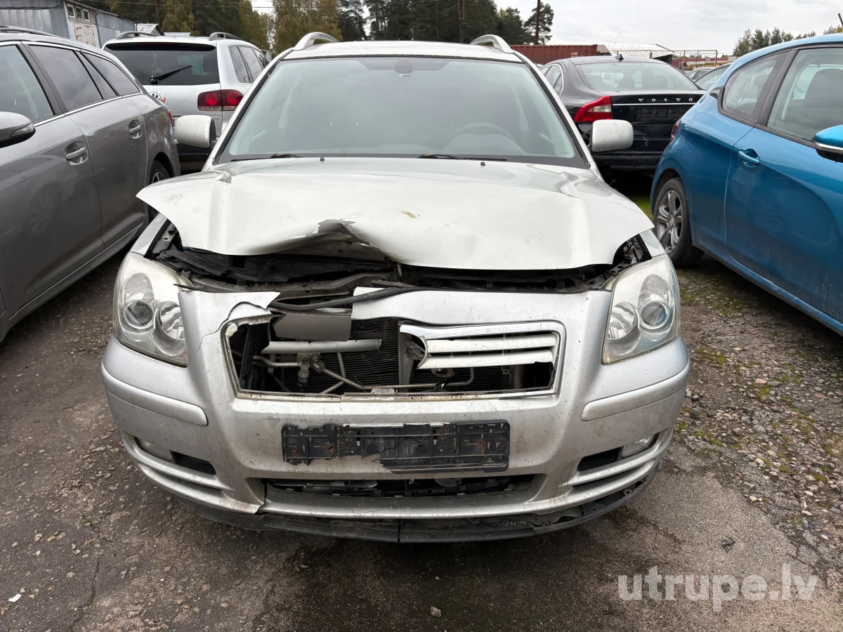 TOYOTA AVENSIS