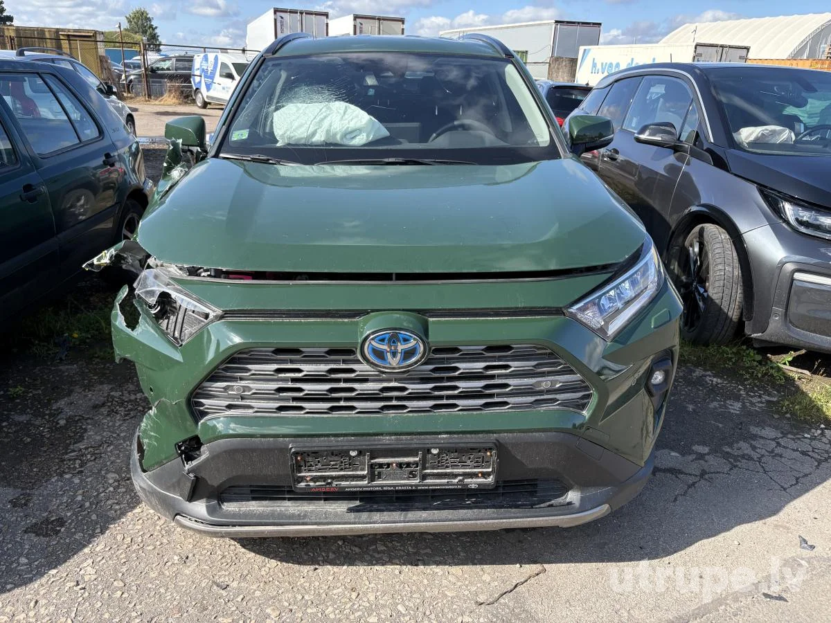TOYOTA RAV 4