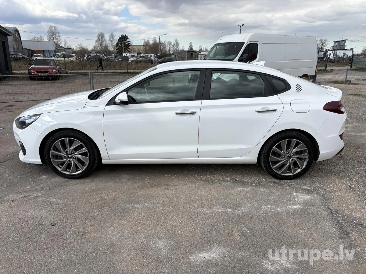 HYUNDAI I30
