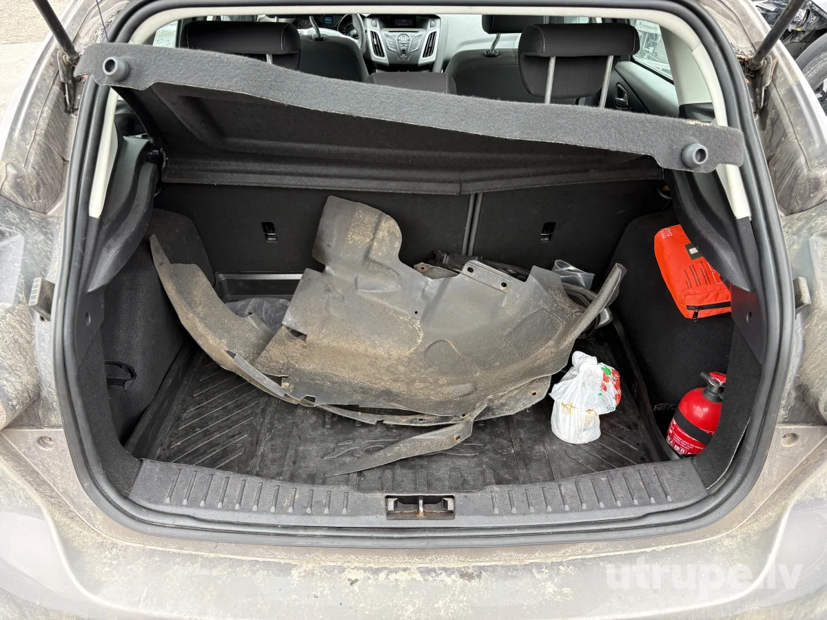 FORD FOCUS