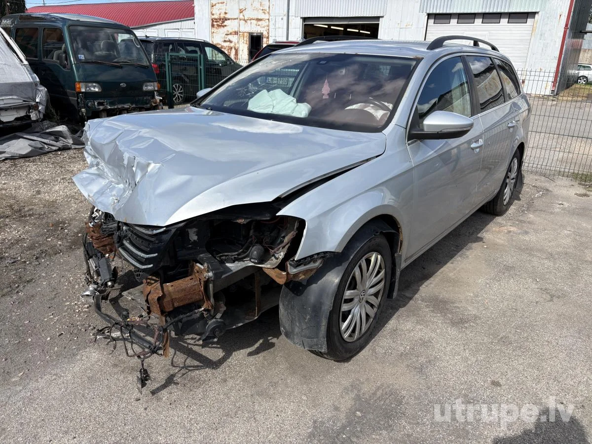 VOLKSWAGEN PASSAT (B7)