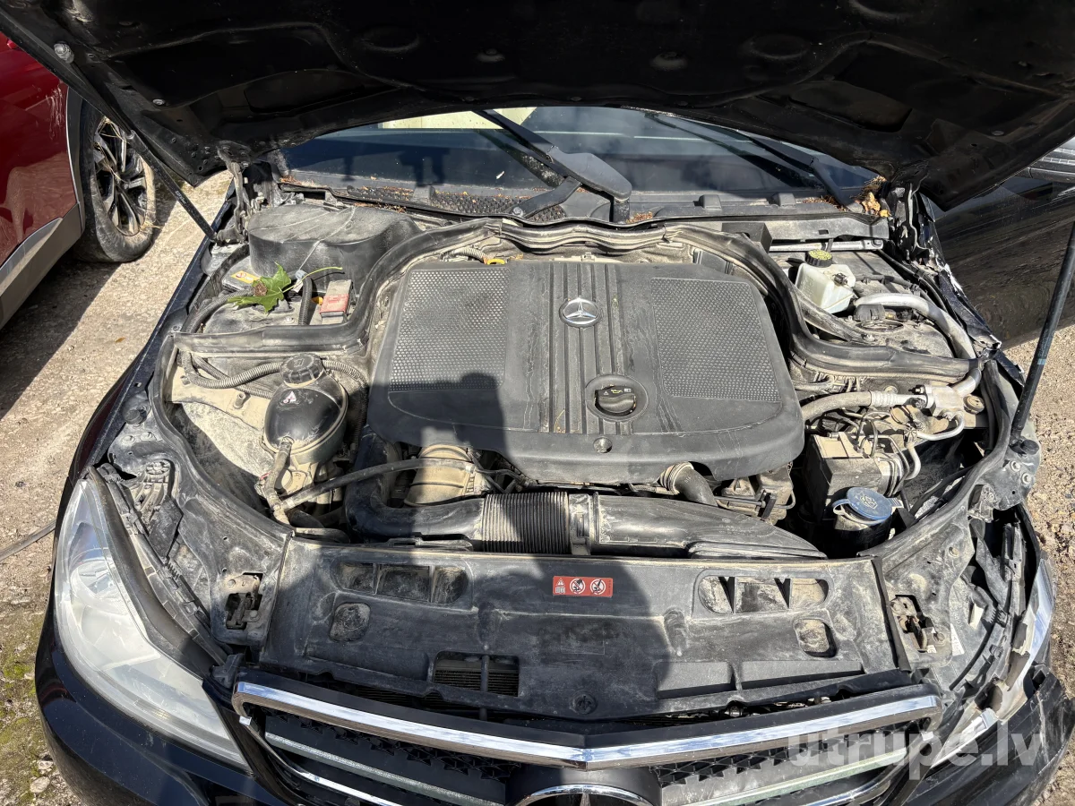 MERCEDES C200