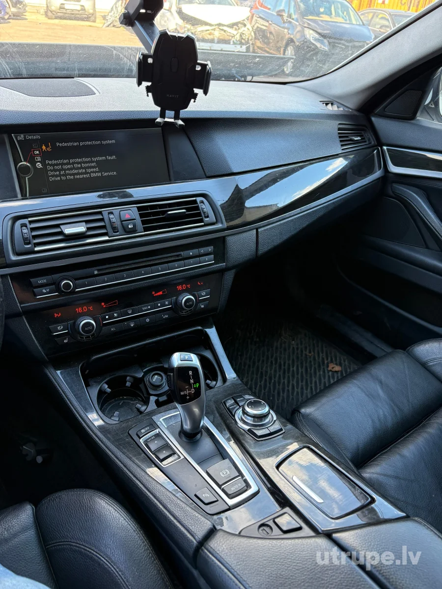BMW 525