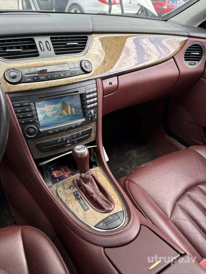 MERCEDES CLS320