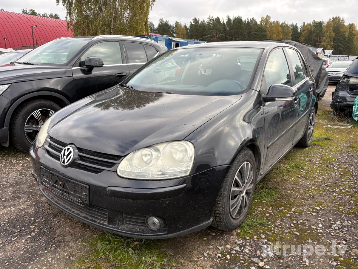 VOLKSWAGEN GOLF 5