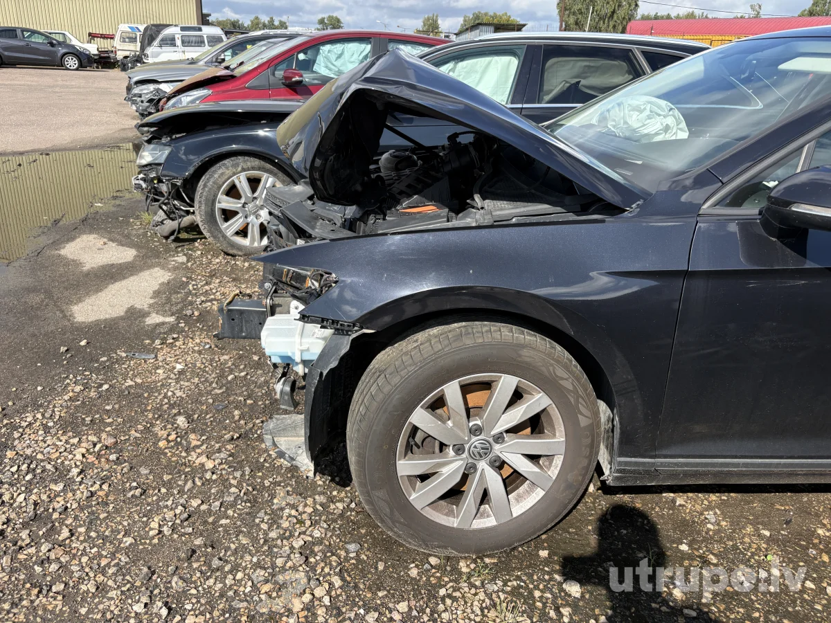 VOLKSWAGEN PASSAT (B7)