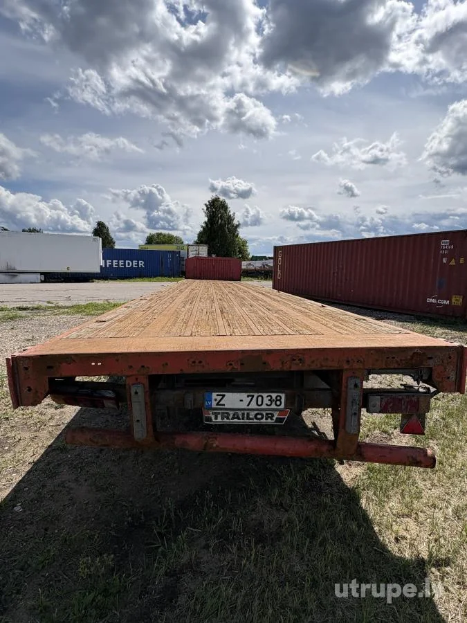 TRAILOR SYY3CP