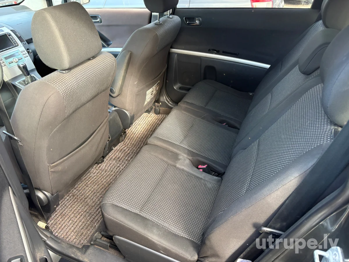 TOYOTA COROLLA VERSO