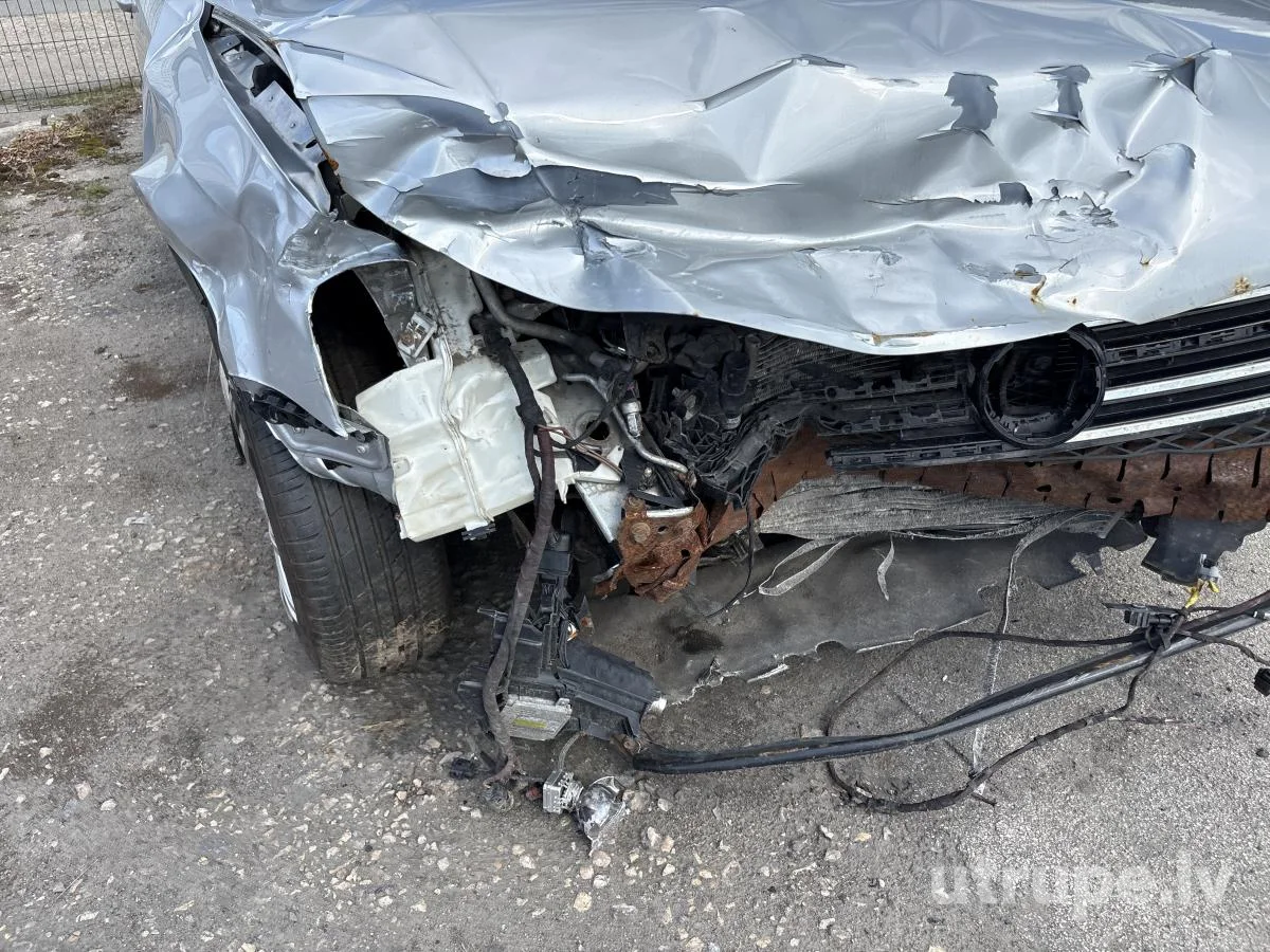 VOLKSWAGEN PASSAT (B7)