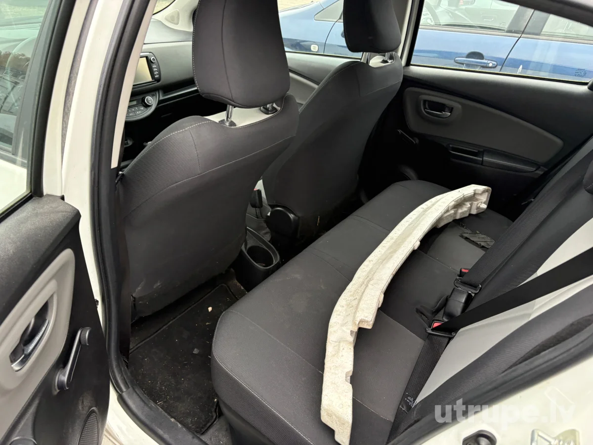 TOYOTA YARIS HYBRID