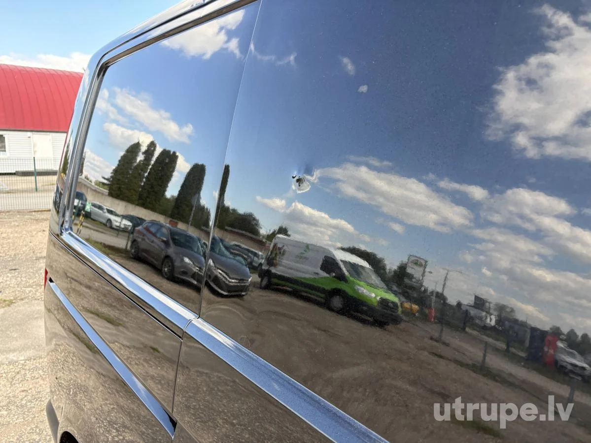 VOLKSWAGEN TRANSPORTER