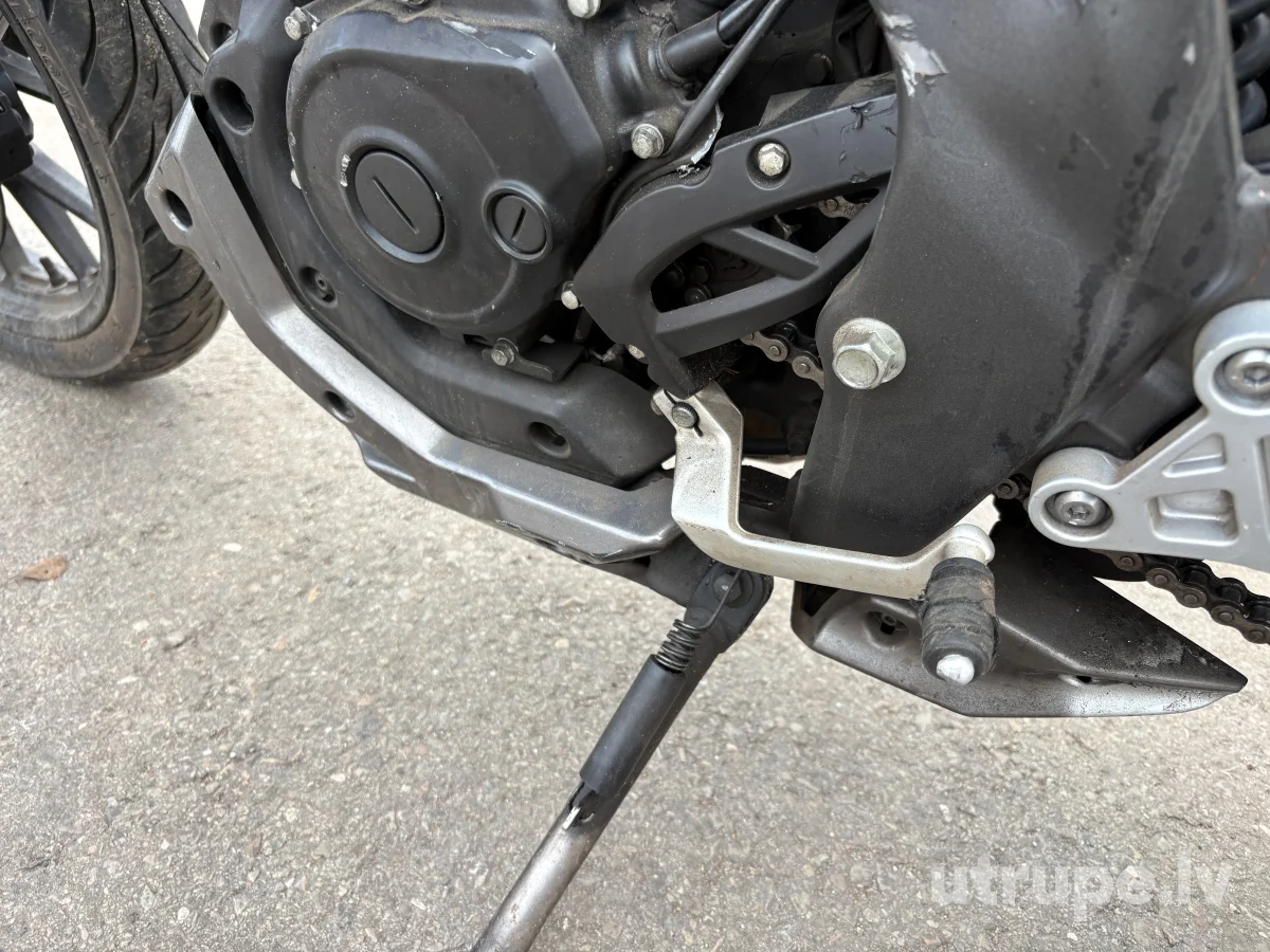 YAMAHA MT 125