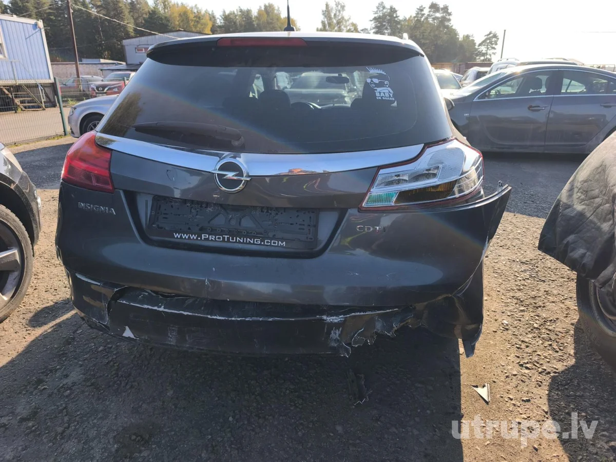 OPEL INSIGNIA