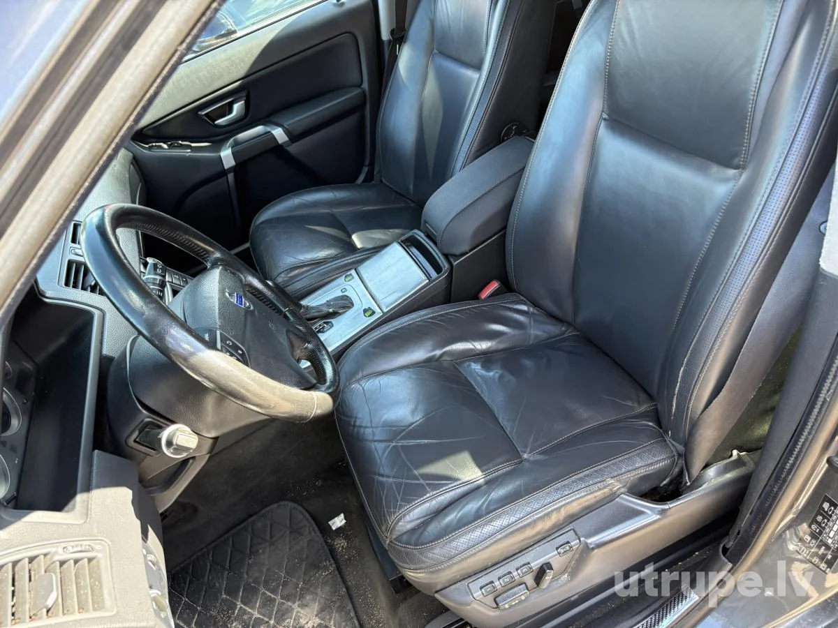 VOLVO XC 90