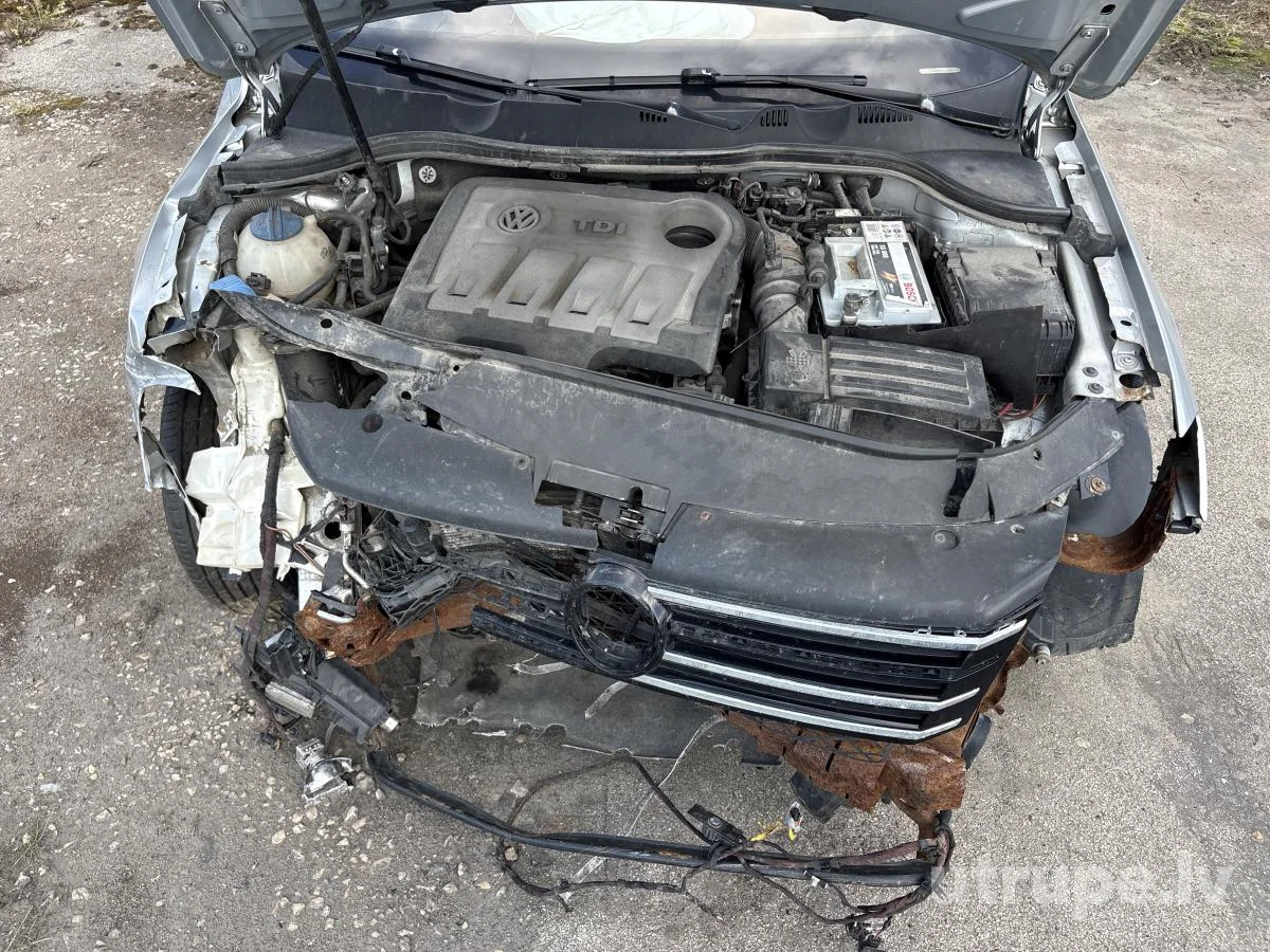 VOLKSWAGEN PASSAT (B7)