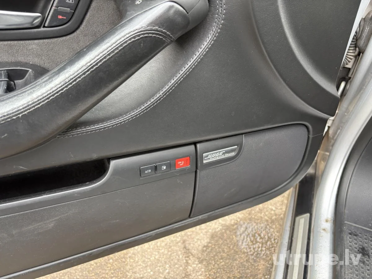 AUDI A8L