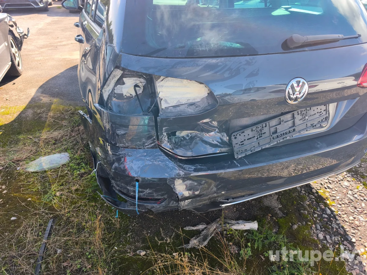 VOLKSWAGEN GOLF 7