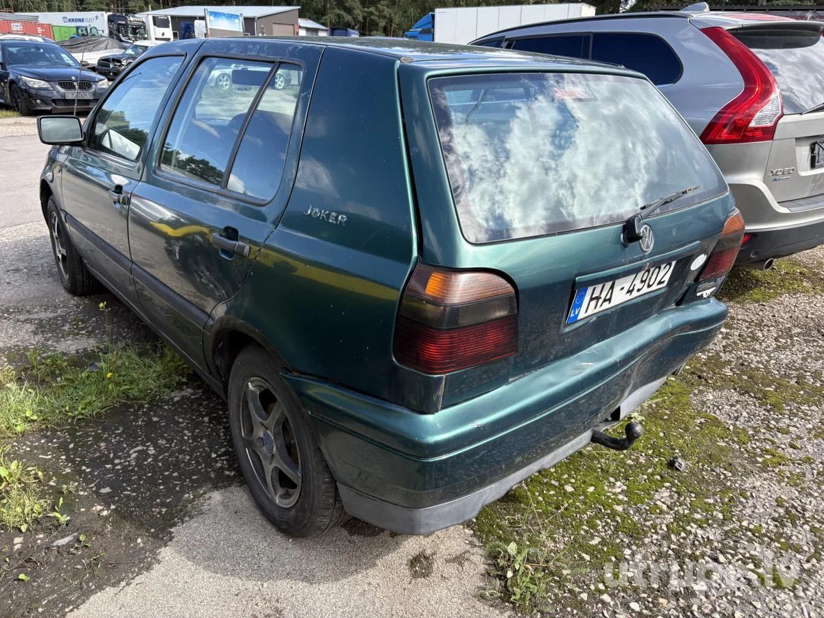 VOLKSWAGEN GOLF 3